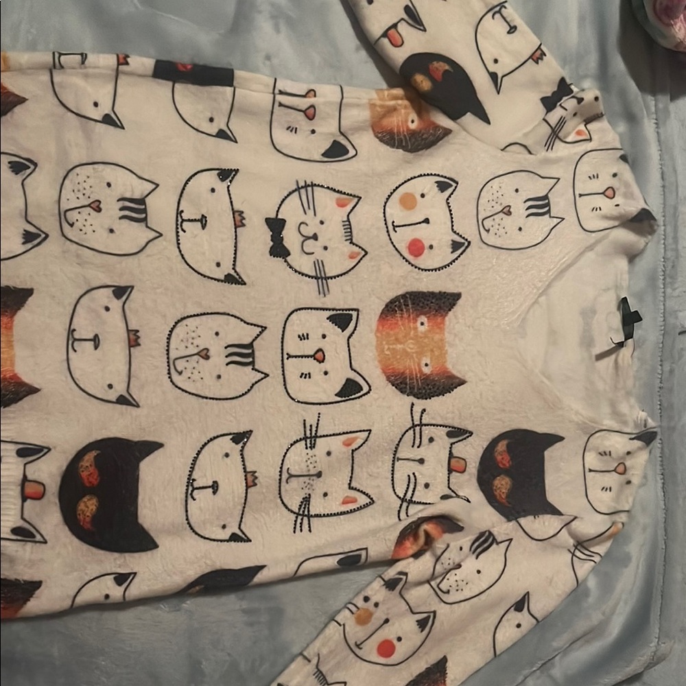 Cute Cat Print Long Sleeve Top